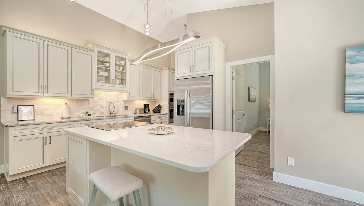 Fully equipped kitchen